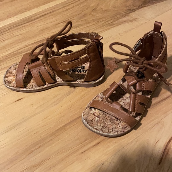 ❤️Osh Kosh Kids Sandals - Picture 2 of 5